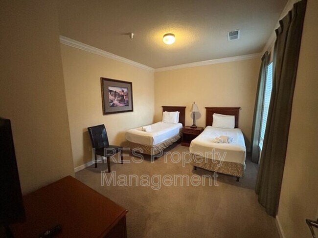 Foto del edificio - 1351 Tuscan Terrace