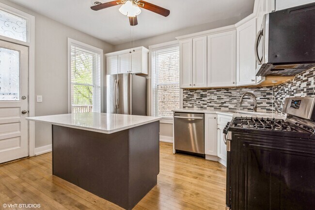 Foto del edificio - 2622 W Crystal St