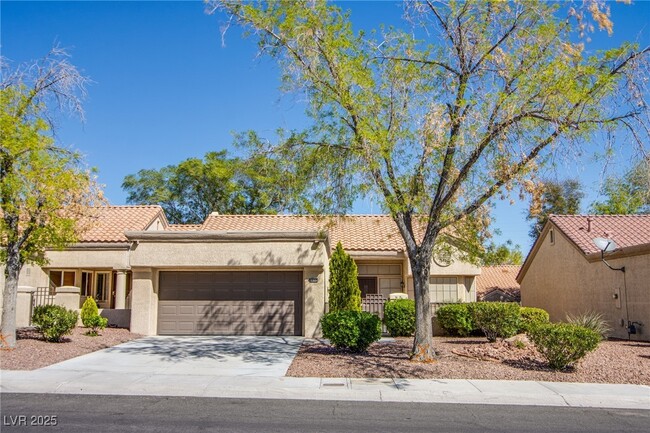 Foto del edificio - 8832 Villa Ridge Dr