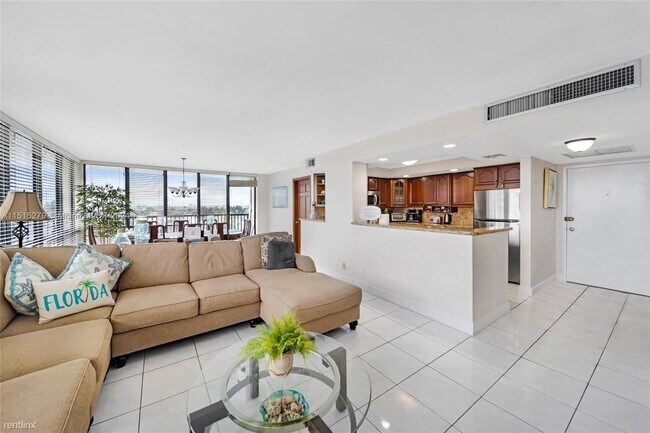 Building Photo - 3 br, 2 bath House - 2017 S Ocean Dr Apt 610