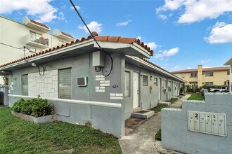 Building Photo - 634 SW 10th St