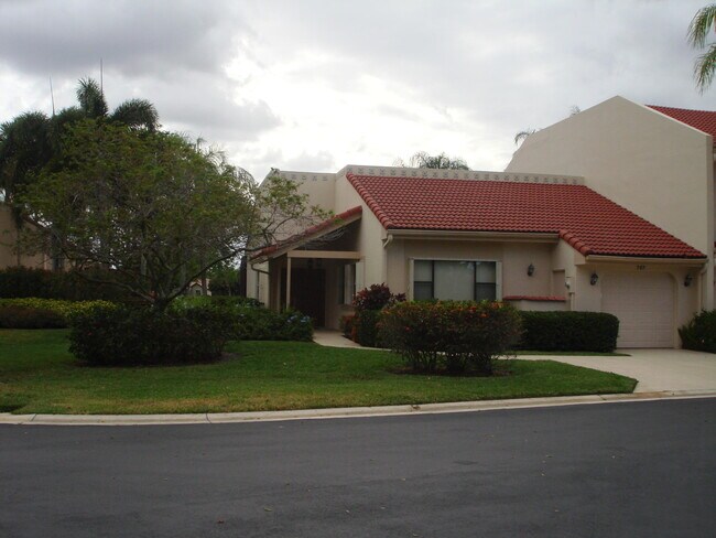 Foto del edificio - 707 Windermere Way