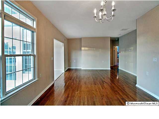 Building Photo - 45 Londonberry Dr