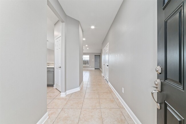 Building Photo - 12266 Noco Dr