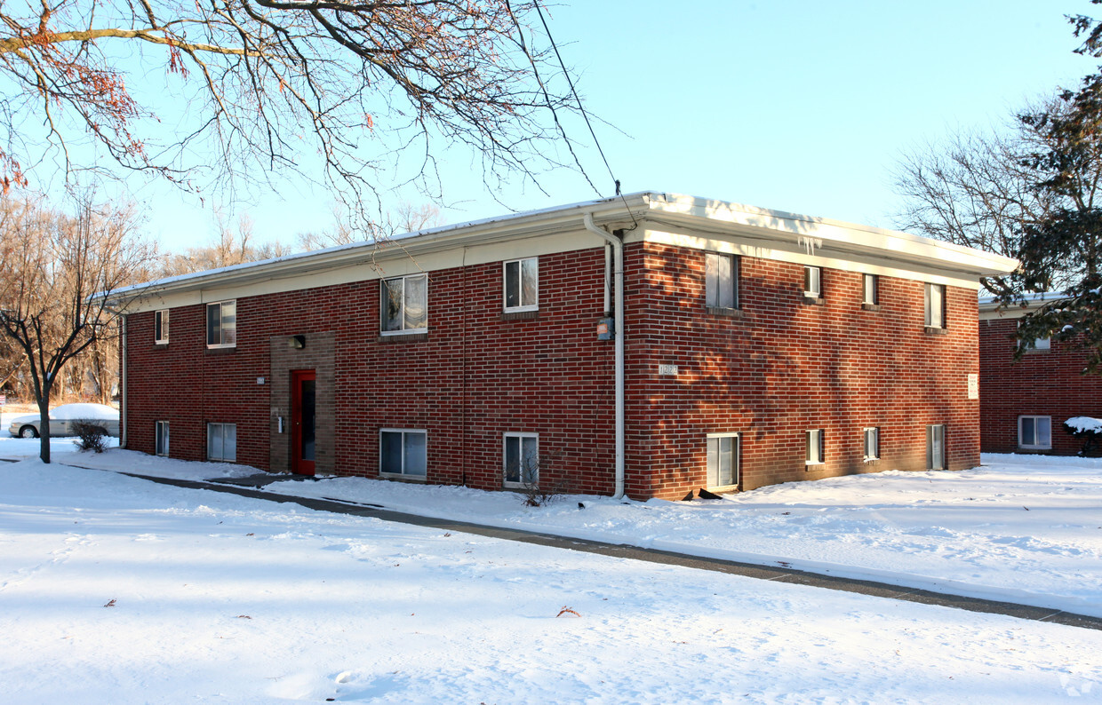 Primary Photo - Highland Park Apartments