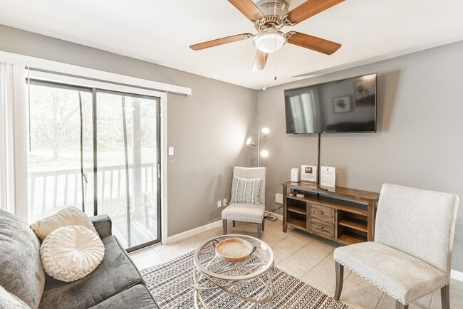 Building Photo - 6614 Willow Pointe Dr NW