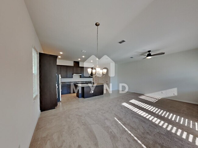 Foto del edificio - 809 Firerock Ln