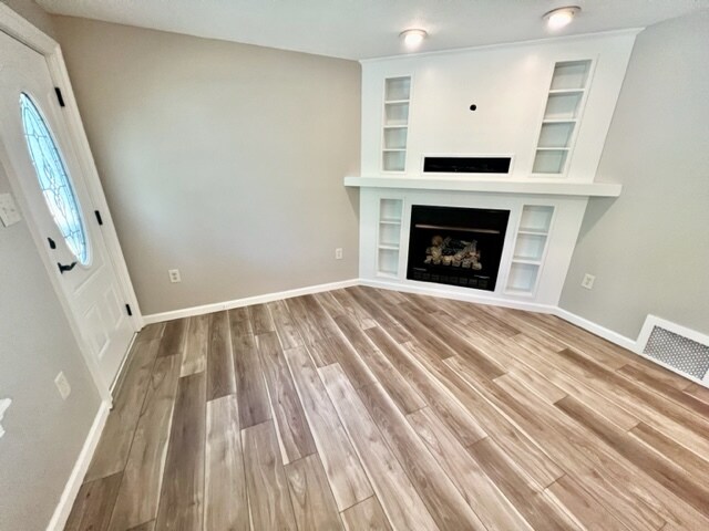 Foto del edificio - 1216 Hathaway Ave
