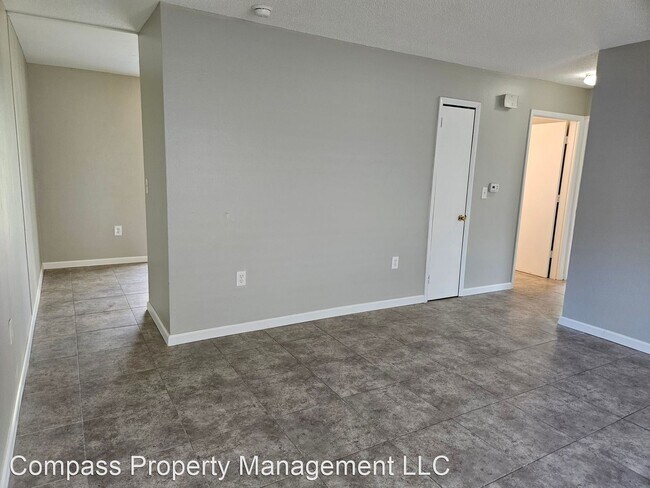 Foto del edificio - 2 br, 1 bath House - 636 Olive Street, Unit A