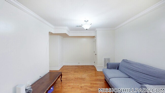Foto del edificio - 712 Shawmut Ave