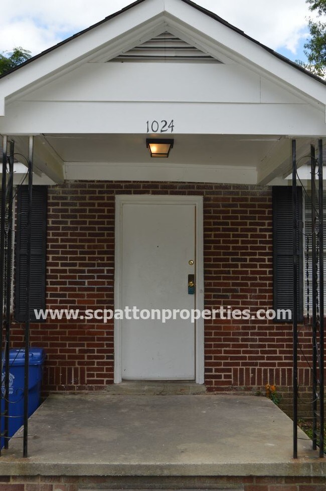Foto del edificio - Brandon Acres Duplex