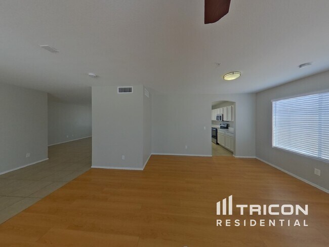 Foto del edificio - 7019 S 19th Pl