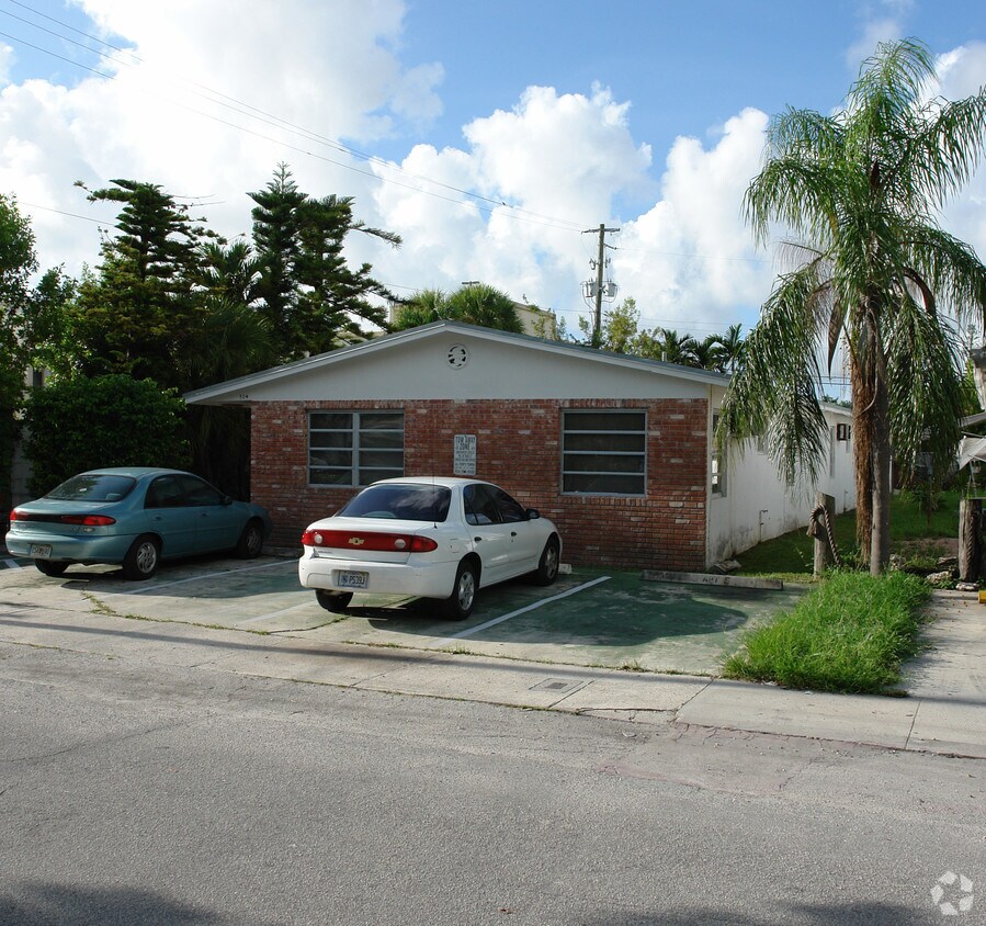 Foto del edificio - 504 SE 21st St