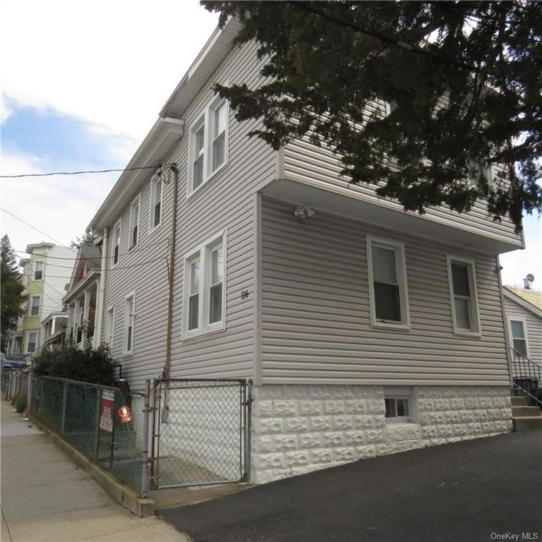 116 ster Ave Unit 2B, Yonkers, NY 10701 Room for Rent in Yonkers