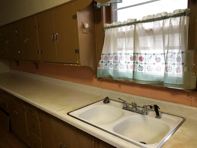 Foto del edificio - 209 N G St