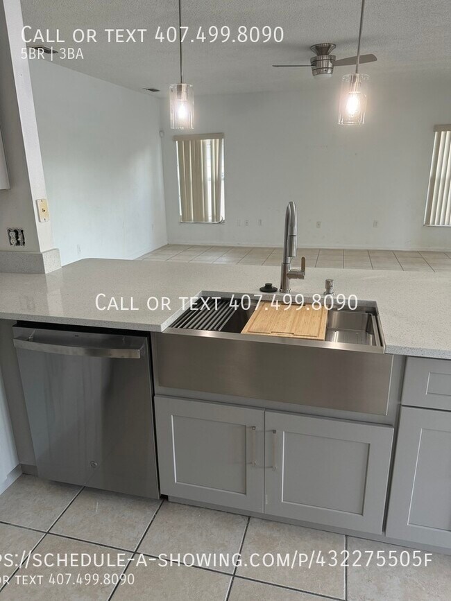 Building Photo - 5 Sawfish Dr