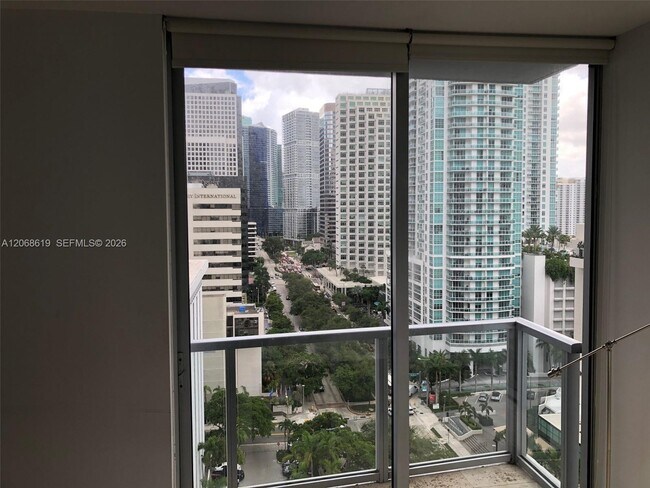 Foto del edificio - 1060 Brickell Ave