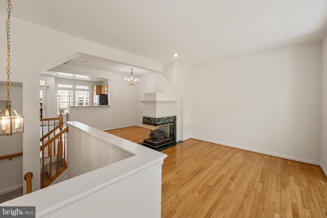 Foto del edificio - 956 Harrison Cir
