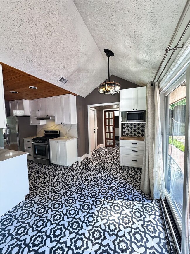 Foto del edificio - 454 Floyd Cir