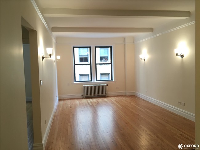 Building Photo - 115 E 92nd St