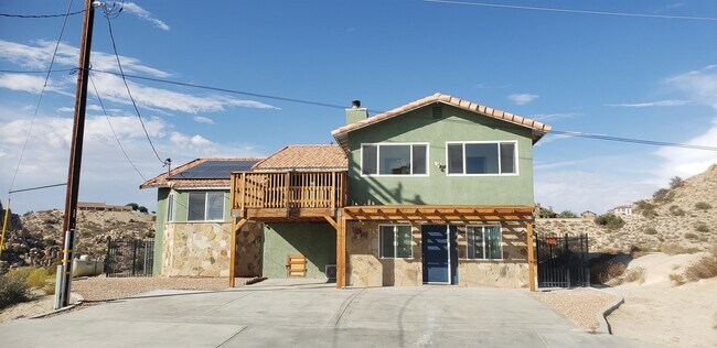 Building Photo - 57347 San Juan Rd