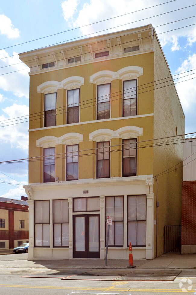 Foto del edificio - 1901 Freeman Ave