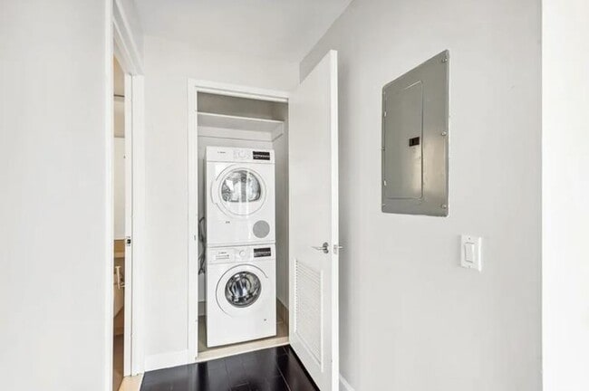 Foto del edificio - 1 bedroom in Brooklyn NY 11201