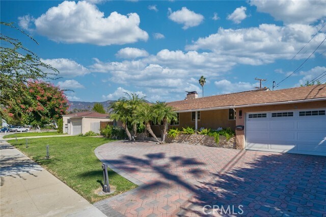 Foto del edificio - 814 Kellogg Ave