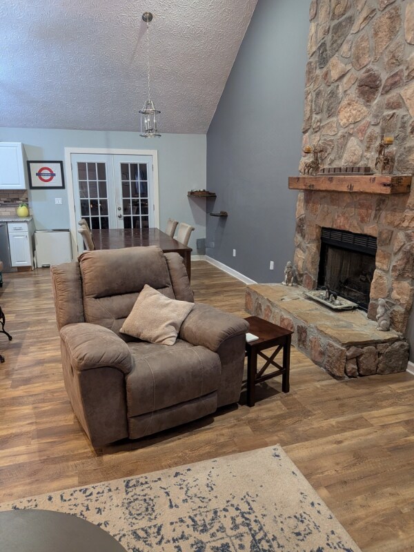 Foto del edificio - 5845 Shadewater Dr