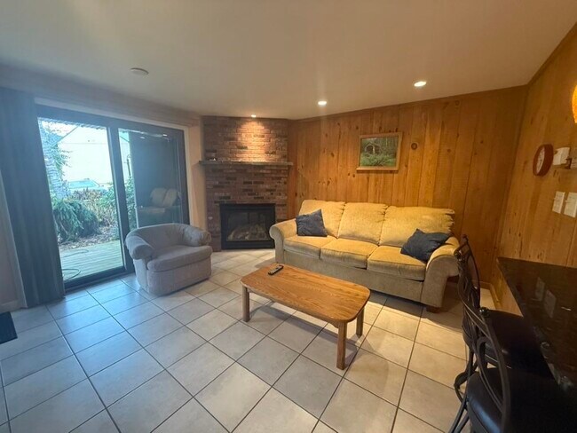 Foto del edificio - 6 Windsor Hill Way