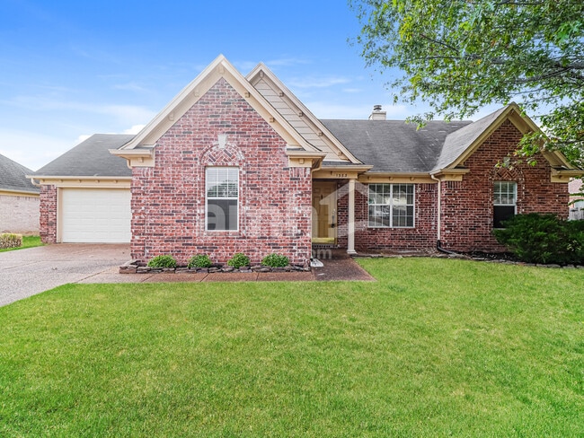 Building Photo - 1383 River Ridge Dr