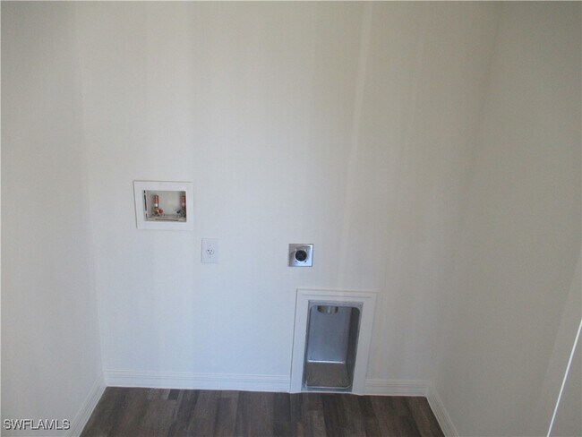 Foto del edificio - 22 NW 7th Terrace