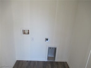 Building Photo - 22 NW 7th Terrace Building Photo - 22 NW 7th Terrace