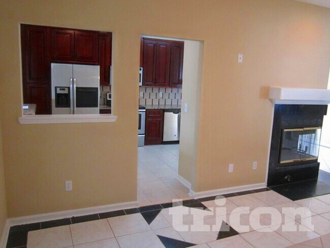 Foto del edificio - 12351 Silent Brook Trail N