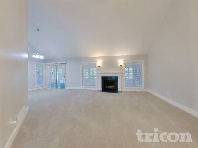 Foto del edificio - 4199 Green Ct