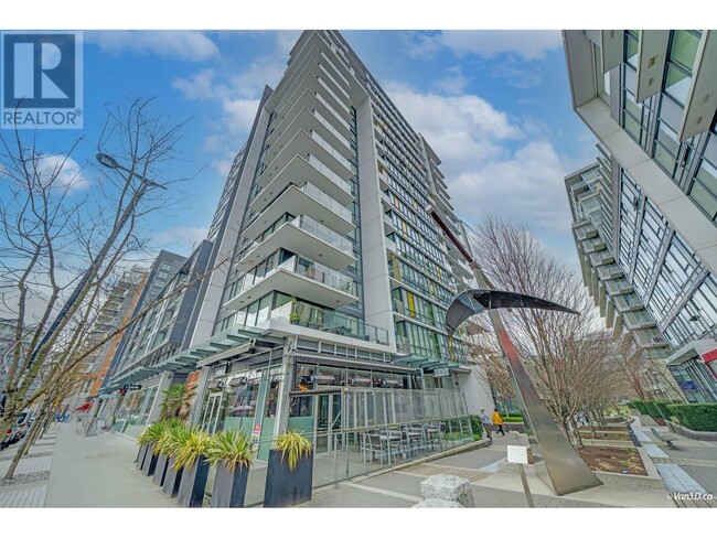 Building Photo - 159-159 W 2nd Ave