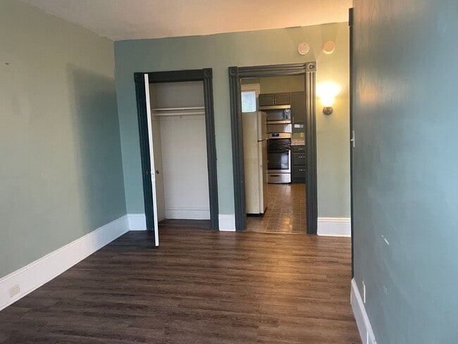 Building Photo - One Bedroom Apartment in Lancaster City