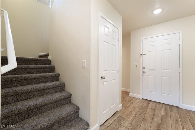 Building Photo - 1173 Paradise Mountain Tr