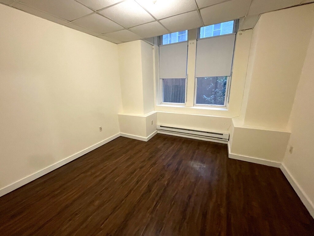 Primary Photo - 5 Peterborough St
