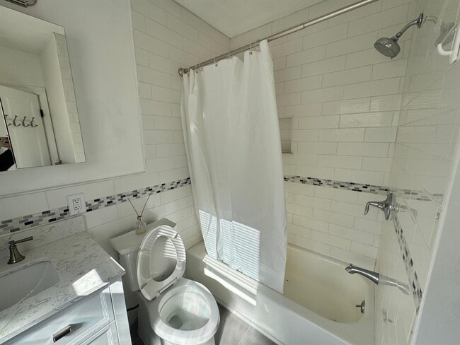 Foto del edificio - 51 Beacon St