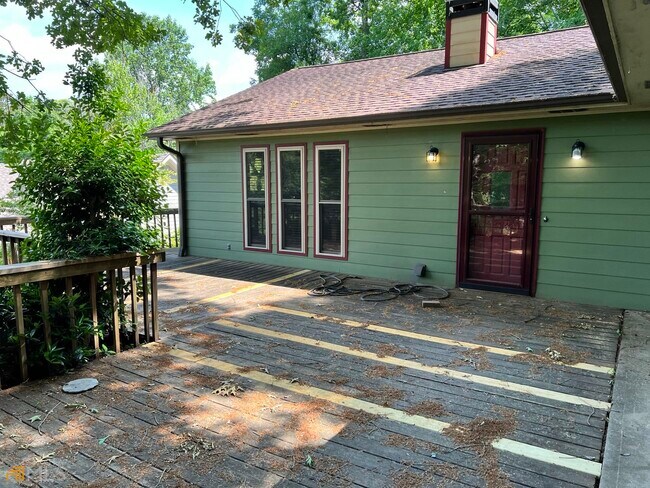 Foto del edificio - 3840 Clubhouse Dr