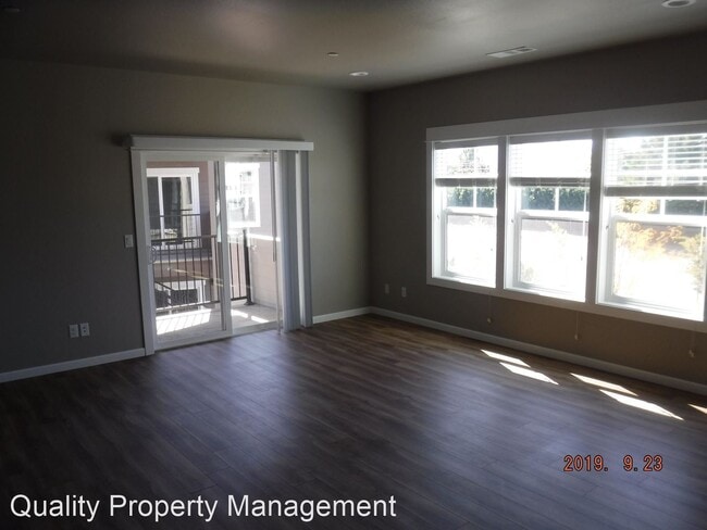 Building Photo - 3521 Juanipero Way