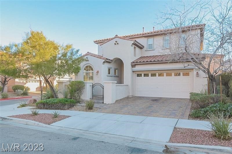 Foto principal - 10263 Magnolia Tree Ave