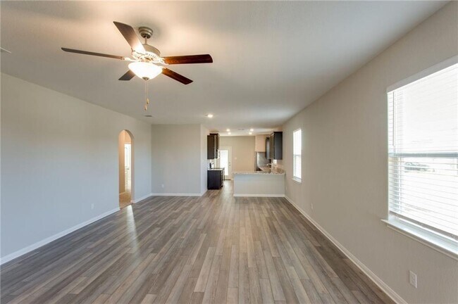 Building Photo - 501 Washington Dr