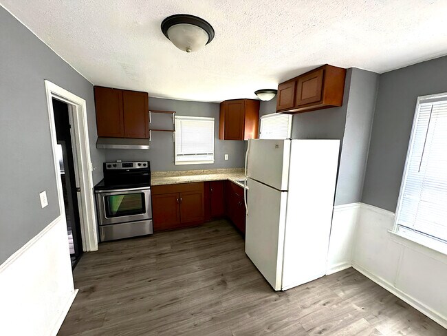 Building Photo - 4025 N Kitley Ave