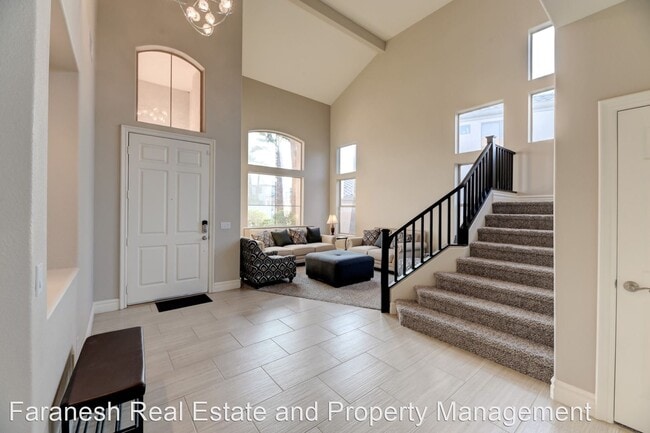 Building Photo - 4 br, 3.5 bath House - 5 Chateau Whistler Ct