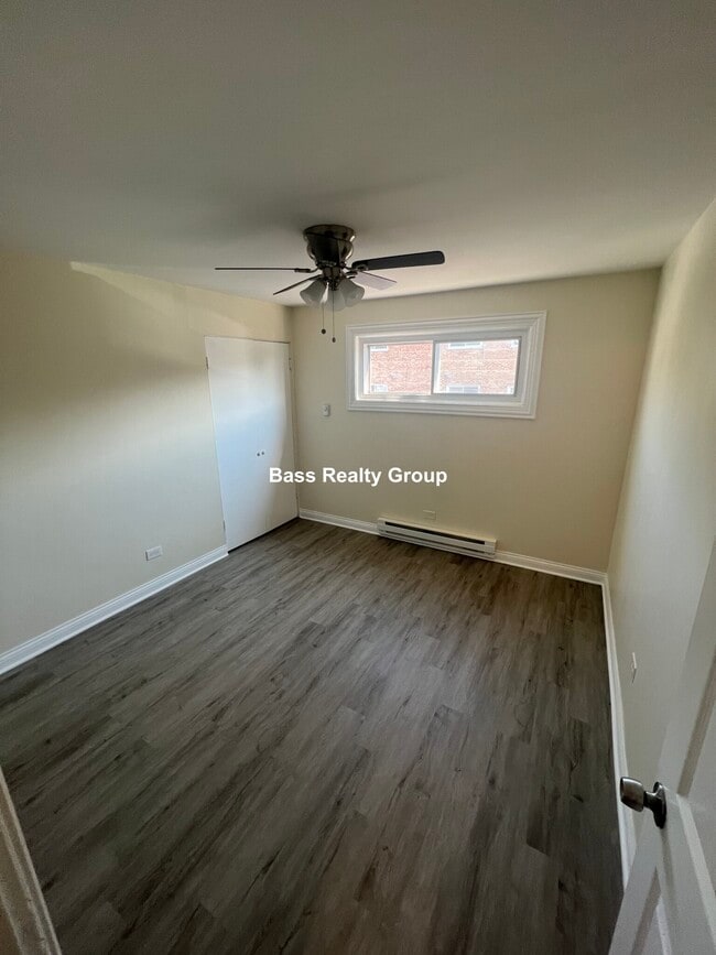 Building Photo - 8403 S Harlem Ave