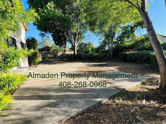 Foto del edificio - Newly Renovated Home Near Award Winning Sc...