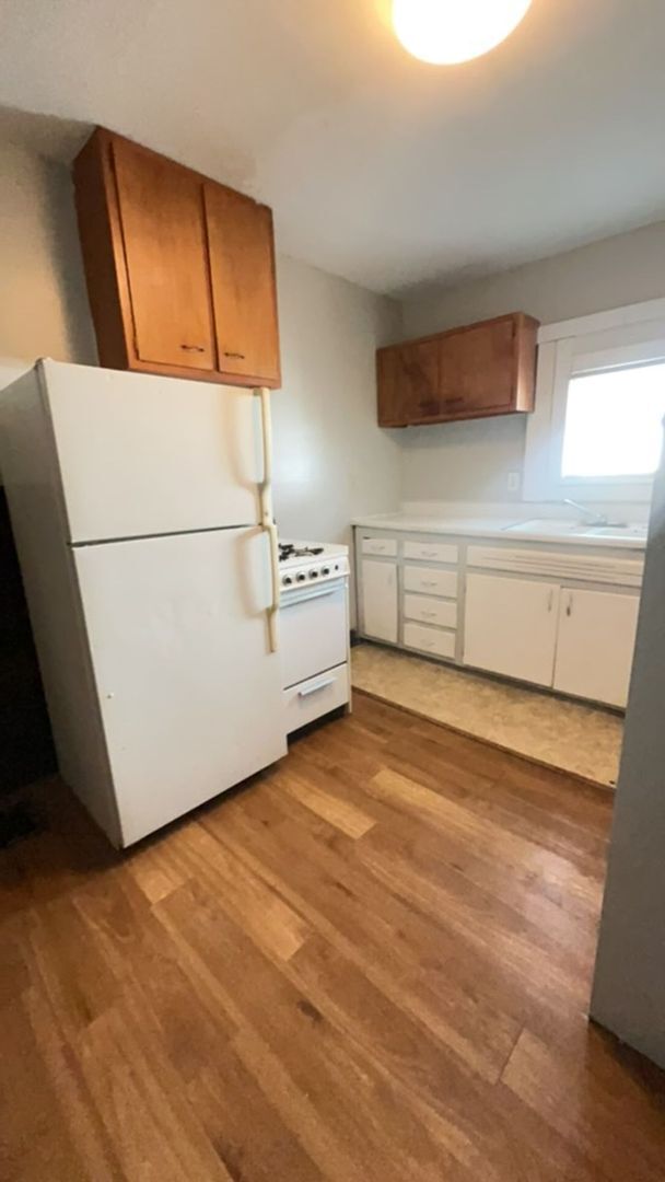 Foto del edificio - 1611 S Madison St