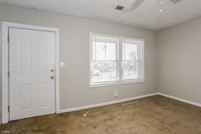 Building Photo - 3 br, 1 bath House - 1850 MEMORIAL Drive SE